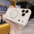 Vista detallada de la funda de teléfono magnética con anillo magsafe y protección. - Blanco Simple