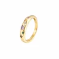 Vue détaillée d'une bague en acier inoxydable de style vintage avec zircons colorés. - US 6 / Couleur Or Style Zirconia (R251205)