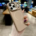 Coque de téléphone magnétique en silicone compatible avec iPhone, protection avec caméra. - Or Désert