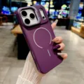 Coque de téléphone portable en silicone violette avec protecteur de caméra iPhone. - Violet foncé