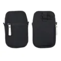 Dettaglio di piccola tasca in nylon nero multifunzionale con tasca con zip e moschettone. - Universale Entro 7,2 Pollici / Nero