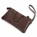 Vue détaillée du portefeuille pochette homme en cuir marron vintage avec fermeture éclair poche. - Café / 6.4 Pouces
