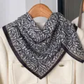 Pañuelo cuadrado de seda con estampado de rosas, bufanda de cuello ligera para mujer. - 3-Camelia Damero - Negro y Blanco