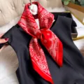 Pañuelo de seda paisley rojo cuadrado 70cm seda de morera pañuelo vintage floral para mujer primavera - Paisley Étnico - Rojo