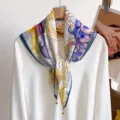 Pañuelo de seda con estampado de pintura al óleo, cuadrado artístico con colgante, fino. - Belleza Colorida