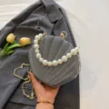 Sparkly shell pearl handle crossbody evening bag, stylish fashion shoulder bag for women - One Size / Gray