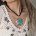 Boheemse vintage turquoise geometrische hangketting met een zwart koord voor dames. - Gepatoneerde Ovale Turkoois Zwart Koord Stijl (C23-458 A4-F2)