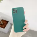 Funda de silicona verde oscuro con tacto suave efecto piel, vista detallada para iPhone. - Borde Recto Verde Oscuro / iPhone 7/8/SE