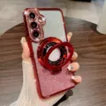 Dettaglio in primo piano di cover per telefono di lusso con strass glitter e anello magnetico. - Rosso Rosa Strass Glitter Sfumato con Supporto Magnetico / Samsung A15