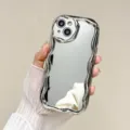 Silver electroplated mirror wavy phone case detail view, showing unique fluid design texture. - iPhone 7 Plus / Electroplated Silver Cream Texture