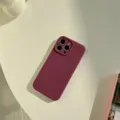 Funda de teléfono de silicona líquida para iPhone en morado oscuro, suave protectora y anticaída. - iPhone 15 Pro / Ciruela