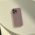 Funda de silicona líquida en color morado pastel, variante de carcasa blanda para iPhone. - iPhone 15 Pro / Morado Claro