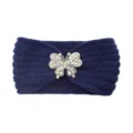 Dunkelblaue Strick-Haarband mit glitzerndem Strass-Schmetterling, warmer Winter-Haarreif. - Marineblau