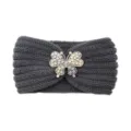 Dunkelgraues Strickstirnband mit funkelndem Strass-Schmetterling für warme Wintertage und Mode. - Dunkelgrau
