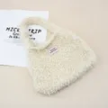 Borsa a mano in maglia beige accogliente, morbida texture peluche, mini borsa tinta unita. - Beige