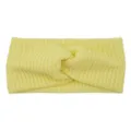 Diadema de punto amarillo claro con nudo, cinta elastica ancha para yoga y uso diario. - Amarillo
