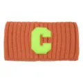 Fascia per capelli lavorata a maglia con lettera C verde, morbido design a coste arancione. - Arancione Scuro