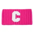 Fascia in maglia rosa con toppa lettera C bianca, ampia fascia per capelli a coste per il viso - Rosso rosa