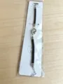 Minimalistisches schwarzes Kordelarmband mit ineinandergreifendem Ringanhänger aus Titanstahl. - Farbe 534