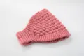 Cinta calentadora de orejas de punto rosa acogedora, accesorio de pelo de invierno. - Rosa Empolvado