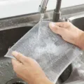 Silver wire dish cloth kitchen cleaning rag non-stick oil scouring pad for washing dishes and pans - 20x20cm / Silver