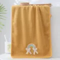 Geel koraalvlies handdoek met 3D regenboog en kanten strik borduurwerk voor badkamer gebruik - Handdoek 35*75cm / Geel