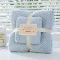 Ananasgitter Korallenfleece Handtuch und Badetuch Set, saugfähig, weich und dick. - Ananas-Gitter Dunstblau / Badetuch 70x140cm + Handtuch 35x75cm