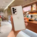Samsung Galaxy electroplated phone case in white with gold heart love design drop-proof cover - Samsung Galaxy S21 / Ivory