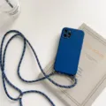 Blauwe siliconen koord telefoonhoesje detailweergave, zachte beschermhoes met draagriem. - Marineblauw / iPhone 13