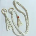 Handmade woven yoga mat strap with wooden rings and delicate tassels for fitness carry. - Style 4