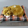 Süßer schlafender Simulationshund Plüschtier mit Kissen für Auto Innendekoration - Golden Retriever 2