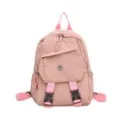 Roze casual nylon rugzak voor dames en studenten met klepzak aan de voorzijde en dubbele gespen. - Eén maat / Roze