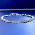 Detalle de primer plano del brazalete de tenis de diamante de alto carbono de 3mm cadena brillante. - Plata 925 / B003-Paquete de 16cm