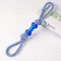 Blaues und weißes geflochtenes Baumwollseil Hundespielzeug mit Kautschukknochen für Zähne. - Schlaufe TPR-Knoten Stil (110g 42cm)