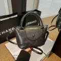 Retro women's top-handle handbag, versatile leather crossbody bag for daily fashion wear. - Black without Pendant
