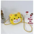 Bonito bolso bandolera para niños con forma de tigre amarillo y correa dorada trenzada. - Tigre