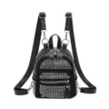 Sac à dos mini noir élégant pour femme avec strass scintillants et design décontracté. - Argent