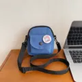 Sac bandoulière en toile bleue pour femme, sac de messager mignon avec badge de lapin. - Bleu