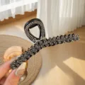 Grande pince à cheveux noire en strass avec lettre Smile, élégant clip de requin en cristal étincelant pour femmes - Style Épi de Blé (D133) / 11cm / Noir