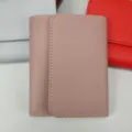 Stilvolle kurze Damen Brieftasche im dreifach gefalteten Design aus mauve PU Leder. - Hellviolett