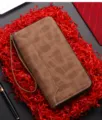 Portafoglio lungo da uomo con cerniera in pelle PU marrone pochette con cinturino. - Caffè Chiaro