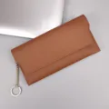 Portafoglio lungo da donna marrone con portachiavi, elegante borsa portamonete con bottoni. - Caffè Chiaro