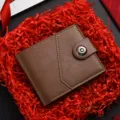 Portafoglio corto da uomo marrone con design patchwork, elegante porta carte e fermasoldi d'affari. - Caffè Chiaro