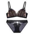 Franse kanten bralette en slip set, draadloze Driehoek cup sexy lingerie voor dames zwart - S / Set / Zwart