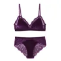 Conjunto de Lencería de Terciopelo Púrpura Sujetador Triángulo Suave y Bragas Encaje - S / Parte superior e inferior / Púrpura
