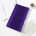 Lila Notizbuch Tagebuch Planer mit elegantem Mesh Band Wickel, Hardcover Notizbuch fuer Alltag. - Dunkellila