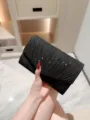 Μαύρο γκλίτερ πλισέ βραδινό τσαντάκι clutch για γυναίκες, κομψή τσάντα πάρτι και εκδηλώσεις. - Μαύρο