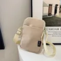 Beige Kord Mini Umhängetasche für Handy, lässige einfarbige Schultertasche mit verstellbarem Gurt. - Khaki