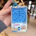 Mini handheld maze keychain toy, cute capybara design puzzle game for kids daily fun gift. - Blue Capybara Floating Maze