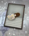Vue détail de pince à cheveux ours en peluche, accessoire doux automne hiver au design mignon. - Marron